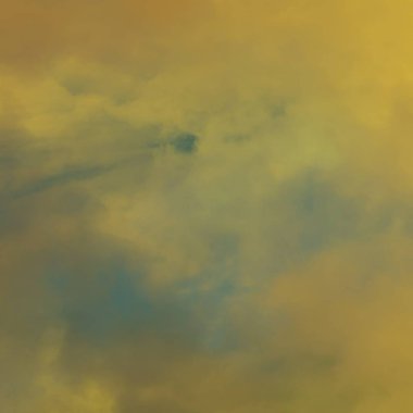 soyut grunge bulutlar, kopya alanı ile renkli arka plan