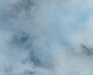 soyut grunge bulutlar, kopya alanı ile renkli arka plan