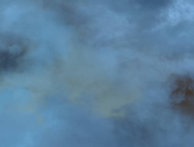 soyut grunge bulutlar, kopya alanı ile renkli arka plan