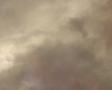 soyut grunge bulutlar, kopya alanı ile renkli arka plan