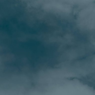 soyut grunge bulutlar, kopya alanı ile renkli arka plan