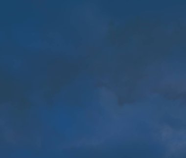 Bulutlu mavi gökyüzü