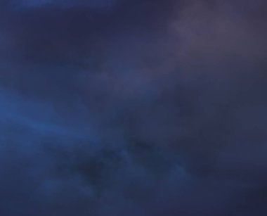 soyut grunge bulutlar, kopya alanı ile renkli arka plan