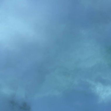 soyut grunge bulutlar, kopya alanı ile renkli arka plan