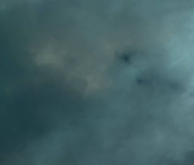 soyut grunge bulutlar, kopya alanı ile renkli arka plan