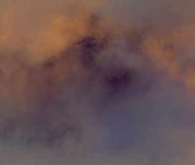 soyut grunge bulutlar, kopya alanı ile renkli arka plan