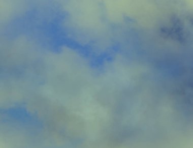 soyut grunge bulutlar, kopya alanı ile renkli arka plan