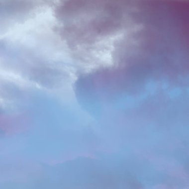 soyut grunge bulutlar, kopya alanı ile renkli arka plan