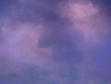 soyut grunge bulutlar, kopya alanı ile renkli arka plan