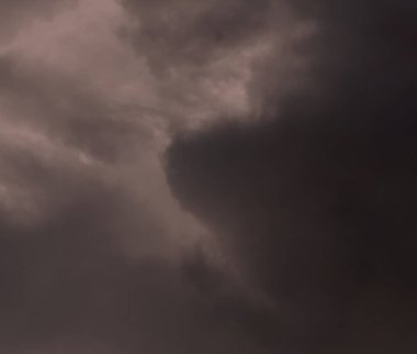 soyut grunge bulutlar, kopya alanı ile renkli arka plan