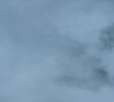 soyut grunge bulutlar, kopya alanı ile renkli arka plan