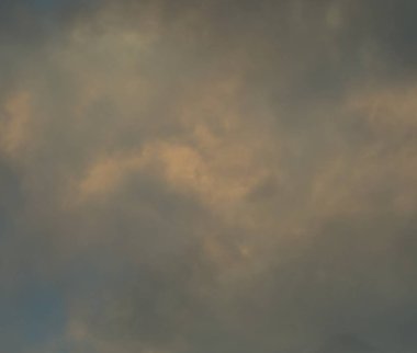 soyut grunge bulutlar, kopya alanı ile renkli arka plan