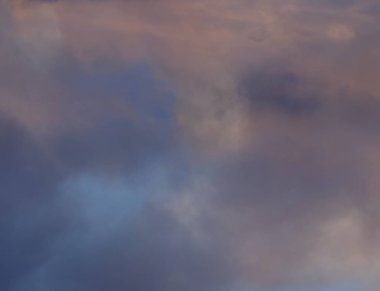 soyut grunge bulutlar, kopya alanı ile renkli arka plan