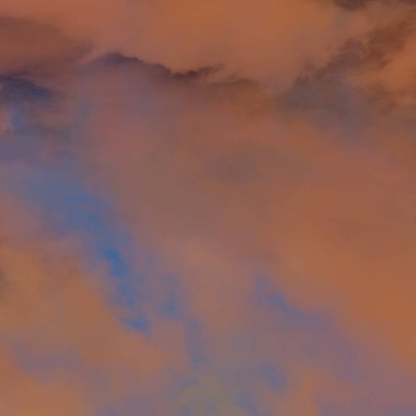 soyut grunge bulutlar, kopya alanı ile renkli arka plan