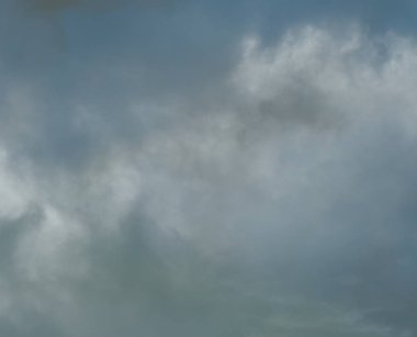 soyut grunge bulutlar, kopya alanı ile renkli arka plan