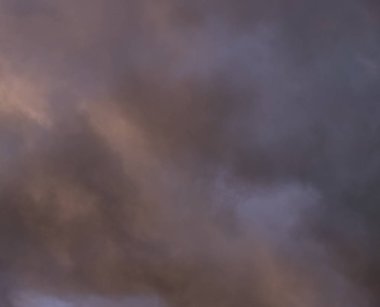 soyut grunge bulutlar, kopya alanı ile renkli arka plan