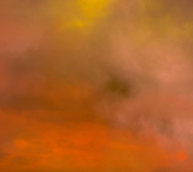 soyut grunge bulutlar, kopya alanı ile renkli arka plan