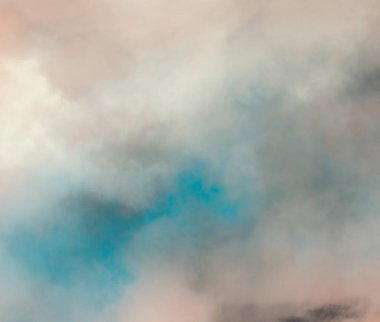 soyut grunge bulutlar, kopya alanı ile renkli arka plan