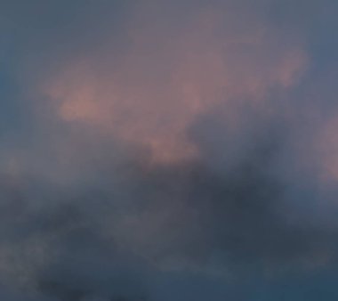  Yaratıcılık gökyüzünde bir bulut görüntüsü elde edilir.