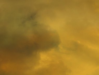 soyut grunge bulutlar, kopya alanı ile renkli arka plan