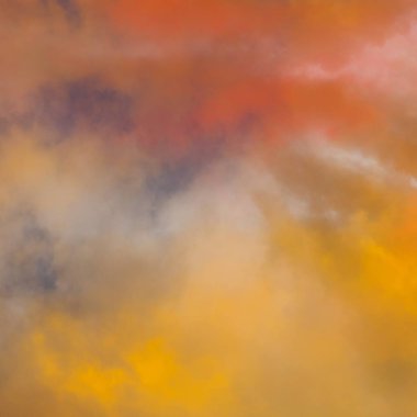 soyut grunge bulutlar, kopya alanı ile renkli arka plan