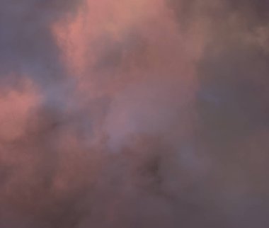 soyut grunge bulutlar, kopya alanı ile renkli arka plan