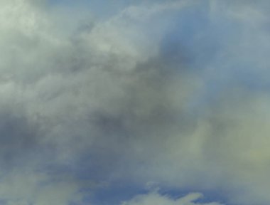 soyut grunge bulutlar, kopya alanı ile renkli arka plan