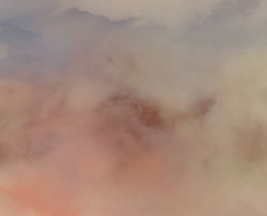 soyut grunge bulutlar, kopya alanı ile renkli arka plan