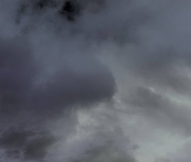 soyut grunge bulutlar, kopya alanı ile renkli arka plan