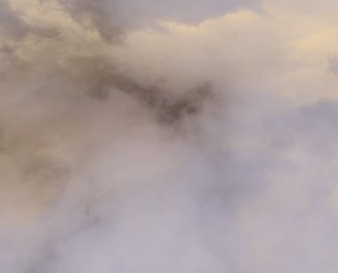 soyut grunge bulutlar, kopya alanı ile renkli arka plan