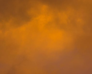 soyut grunge bulutlar, kopya alanı ile renkli arka plan