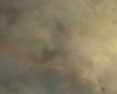 soyut grunge bulutlar, kopya alanı ile renkli arka plan