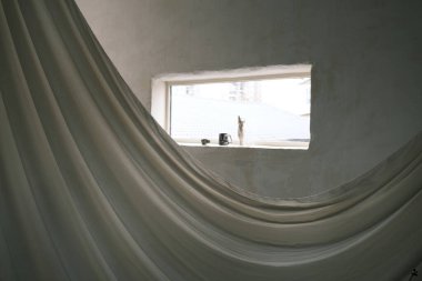 Jingdezhen, Jiangxi Eyaleti, Çin 'deki bir çömlek atölyesinin ve seramik parçaların fotoğraflarını çek.