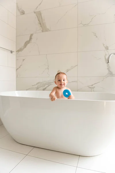 Smiling Infant Boy Standing Marble Bath — Stock Photo, Image