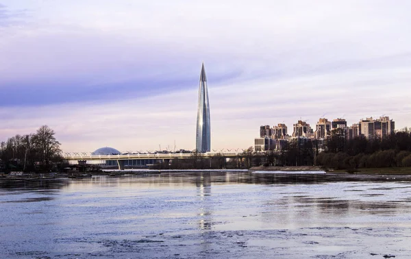 Lakhta Merkezi, St. Petersburg, 1 Aralık 2018. Seyahat, gezi, mimari, Rus kavramı.