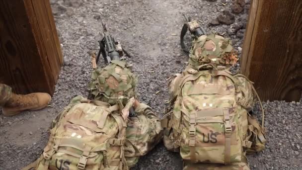 Вид Американских Солдат Время Стрельбы — стоковое видео