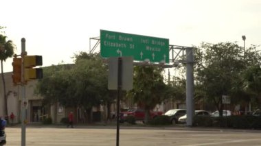 Meksika ile sınır Uluslararası Köprüsü yakınlarında Texas sokak