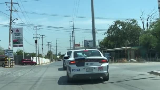 Sokaklarda Sürüş Meksika Devlet Polis Devriyeleri — Stok video