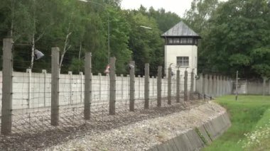 Dachau toplama kampı, tel çit