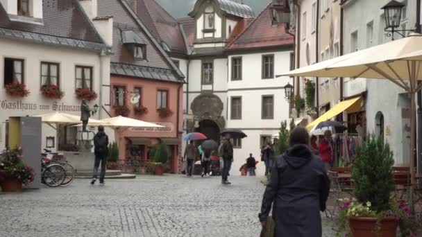 Människor Går Genom Staden Tyskland — Stockvideo