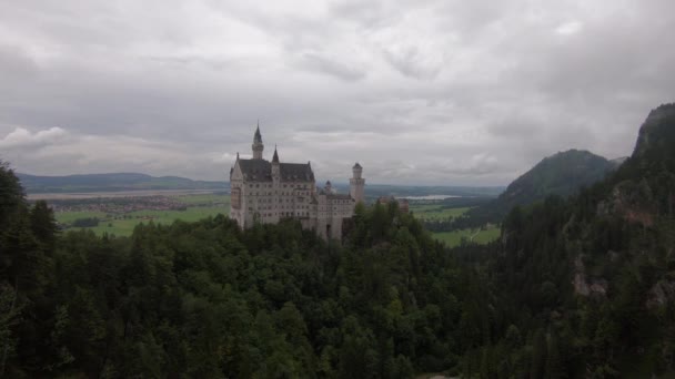 Widok z zamku Neuschwanstein w Fssen — Wideo stockowe