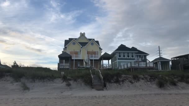 Waterfront Homes North Carolina Hurricane Flag Waving — Stock Video