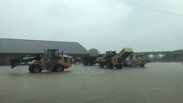 Equipamento Pesado Trabalhando Durante Mau Tempo — Vídeo de Stock