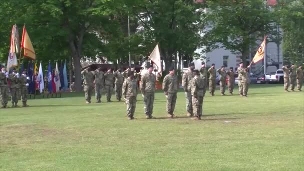 Soldados Saudando Uma Cerimônia Militar Especial Campo — Vídeo de Stock