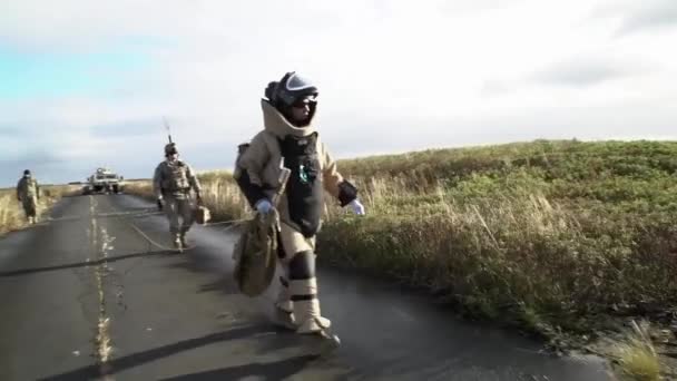 Esquadrão Bombas Army Prestes Realizar Missão Treinamento — Vídeo de Stock