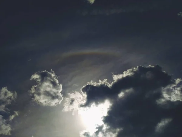 Szenischer Regenbogen-Heiligenschein — Stockfoto