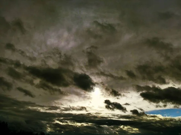 Tempestade dramática céu nublado — Fotografia de Stock