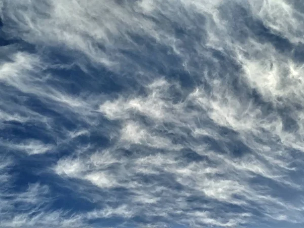 Nuvens mágicas no céu — Fotografia de Stock