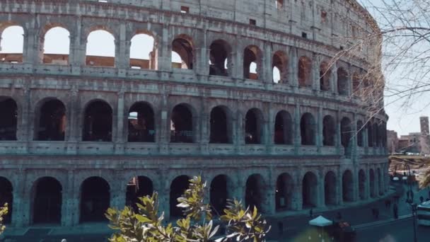 Colosseum in Rome en ochtendzon, Italië — Stockvideo