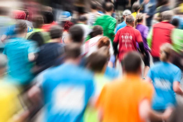 Différents Coureurs Marathon Par Derrière Flou Mouvement Dynamique Effet Éclatement — Photo